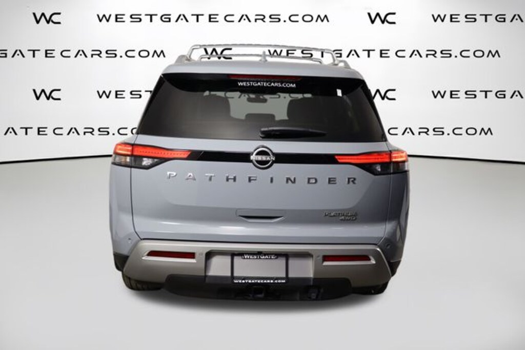 Used 2025 Nissan Pathfinder Platinum SUV