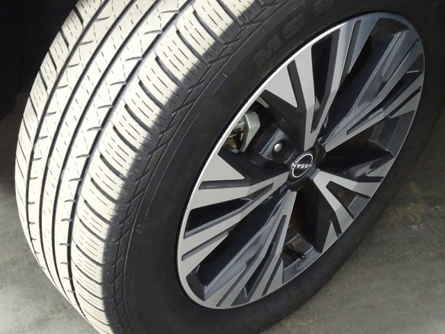 2023 Nissan Rogue SV - Photo 40