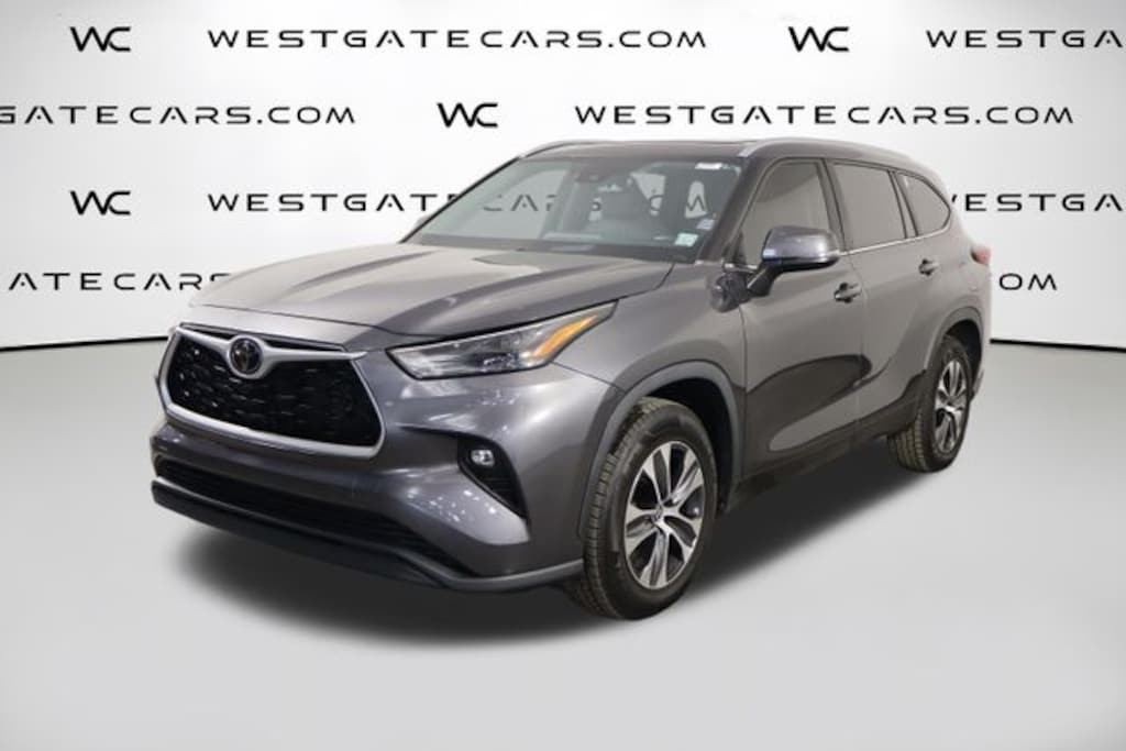 Used 2023 Toyota Highlander XLE SUV