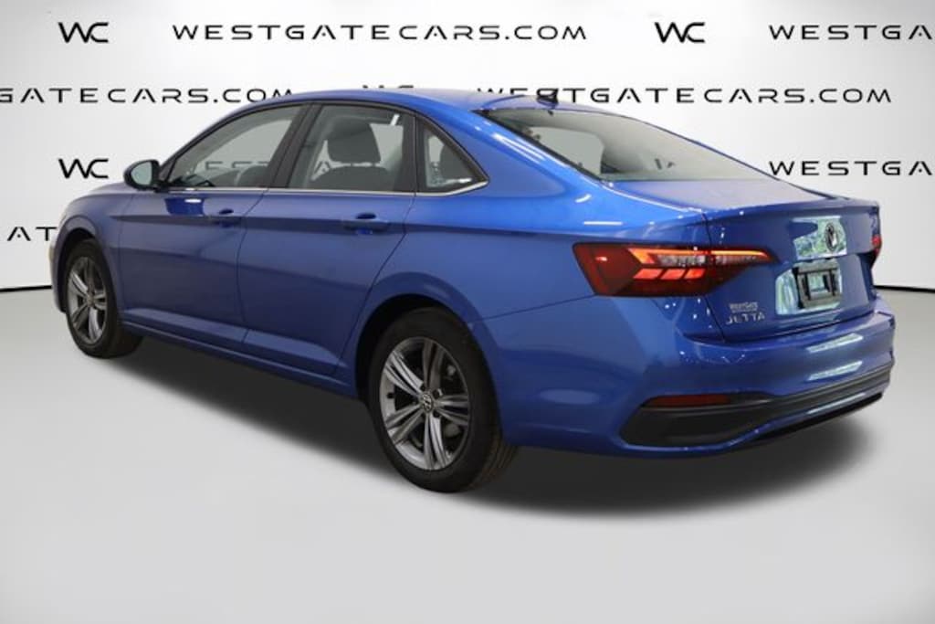 Used 2024 Volkswagen Jetta 1.5T SE Sedan