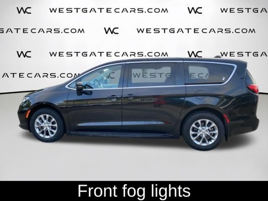 Used 2023 Chrysler Pacifica Touring L Van Passenger Van