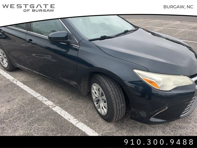 Used 2016 Toyota Camry LE with VIN 4T1BF1FK3GU148566 for sale in Burgaw, NC