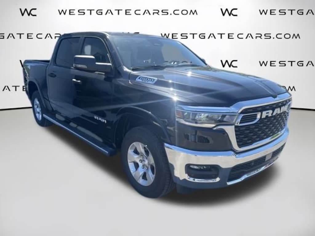 New 2025 Ram 1500 BIG HORN CREW CAB 4X4 5'7 BOX Pickup