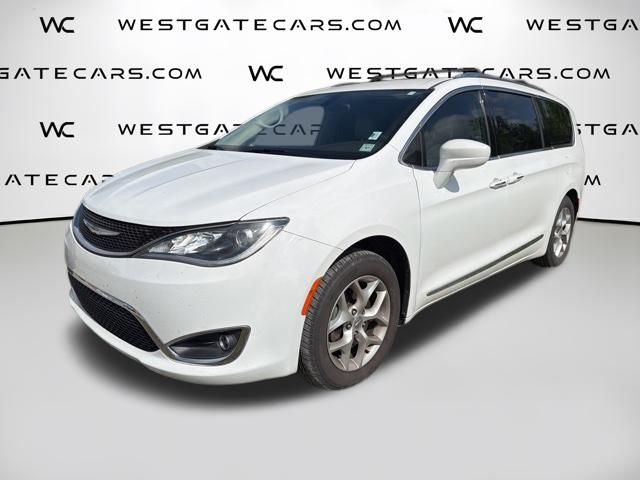 2018 Chrysler Pacifica Touring L Plus's photo