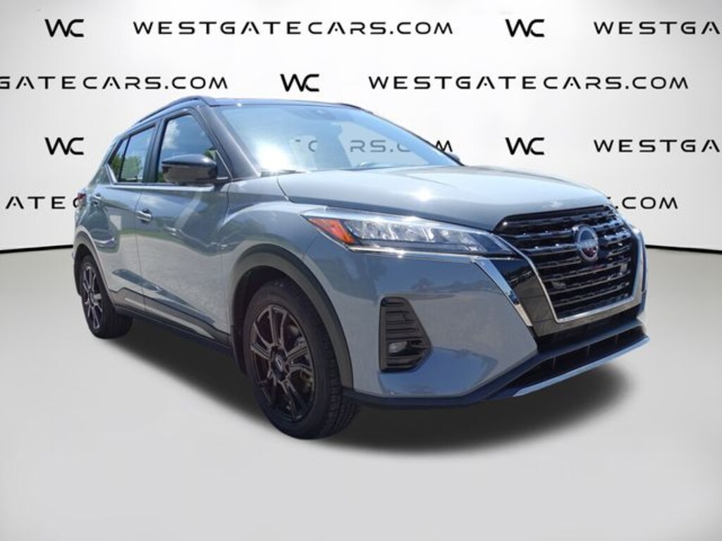 Used 2022 Nissan Kicks SR SUV