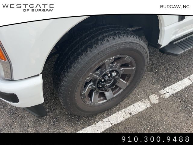 2023 Ford F-250 XLT photo 3