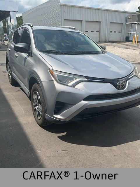 Used 2018 Toyota RAV4 LE with VIN 2T3ZFREV8JW449602 for sale in Burgaw, NC