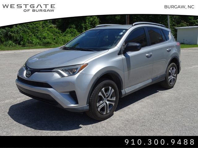 2018 Toyota RAV4 LE photo 4
