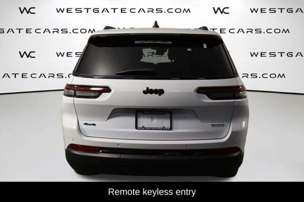 Used 2025 Jeep Grand Cherokee L Laredo SUV