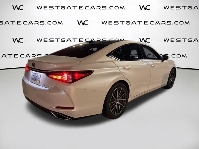 2023 Lexus ES 350 Luxury photo 4