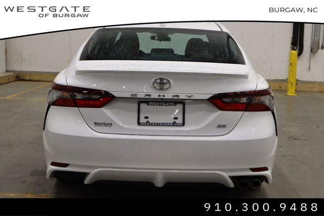 2023 Toyota Camry SE photo 4
