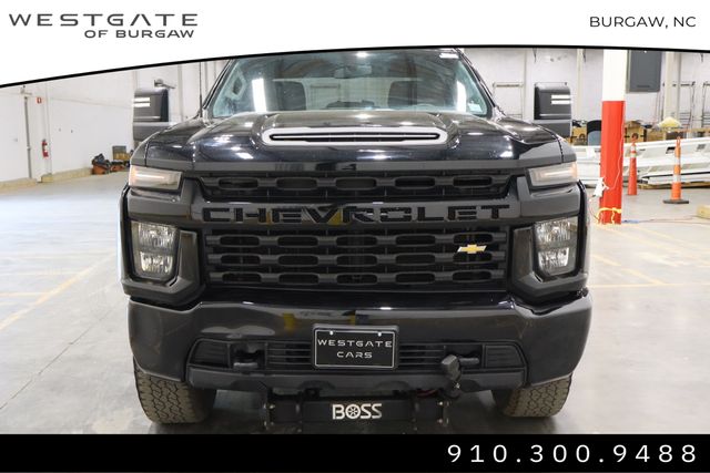 2022 Chevrolet Silverado 2500HD Custom photo 2
