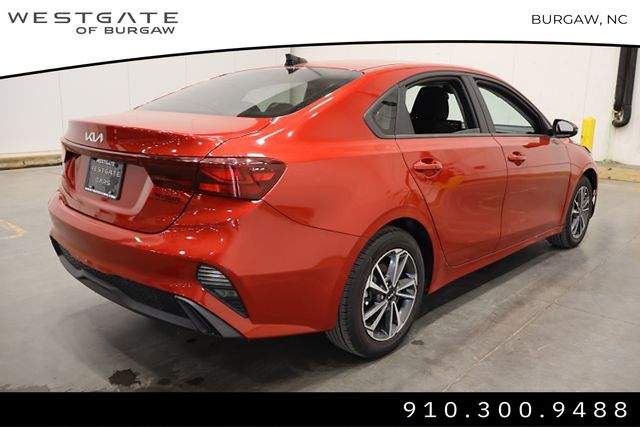 2022 Kia Forte LXS photo 4