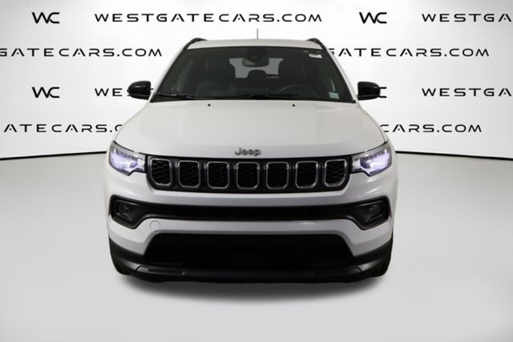Used 2024 Jeep Compass Latitude SUV