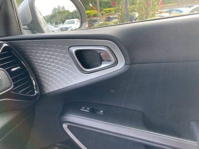 2023 Kia Soul S - Photo 35