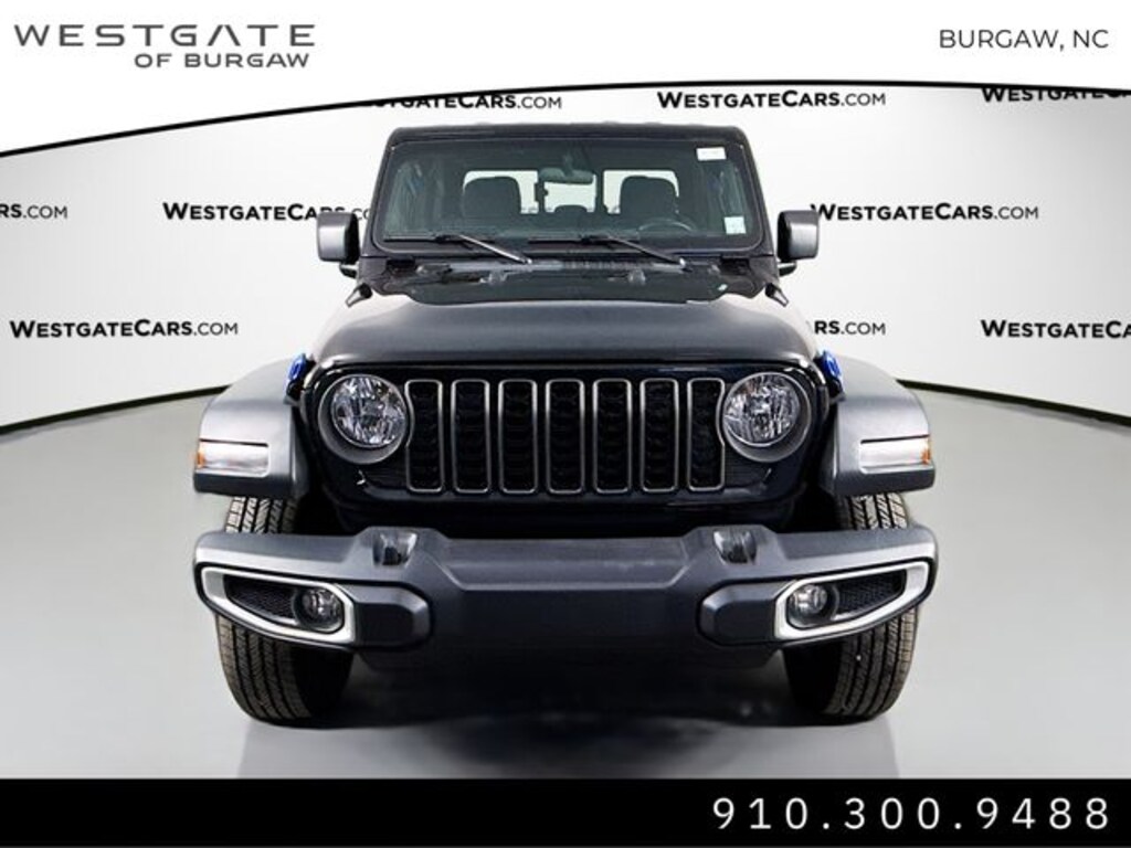 Used 2024 Jeep Gladiator Sport Truck Crew Cab