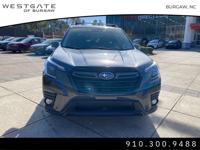 2022 Subaru Forester Limited photo 3