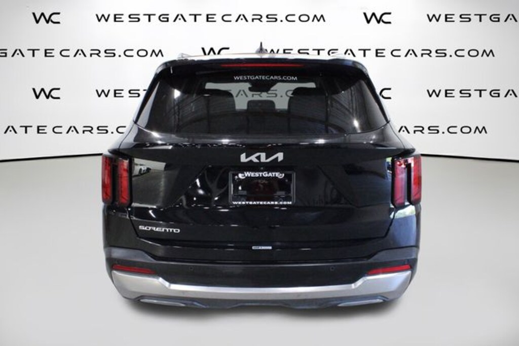 Used 2024 Kia Sorento S SUV