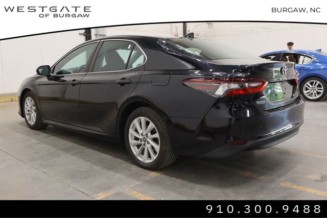 2022 Toyota Camry LE photo 3