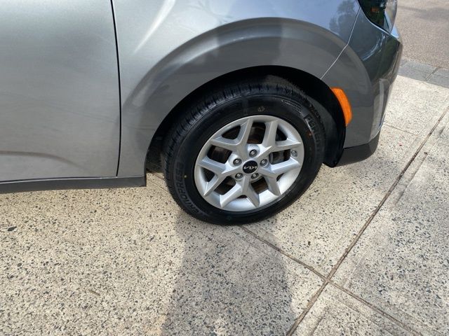 2023 Kia Soul S - Photo 17