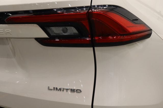 2024 Toyota Grand Highlander Limited - Photo 46