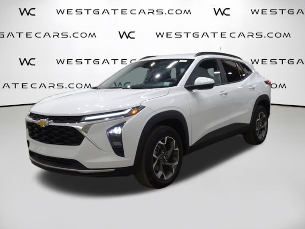 Used 2024 Chevrolet Trax LT SUV