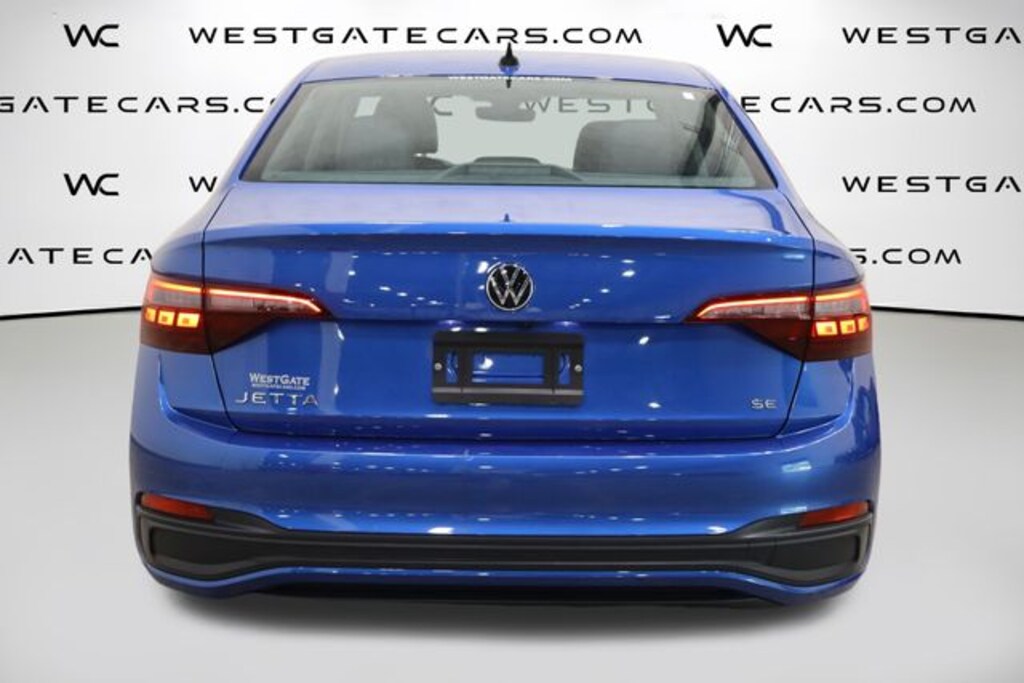 Used 2024 Volkswagen Jetta 1.5T SE Sedan