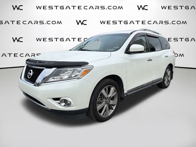 2015 Nissan Pathfinder Platinum's photo