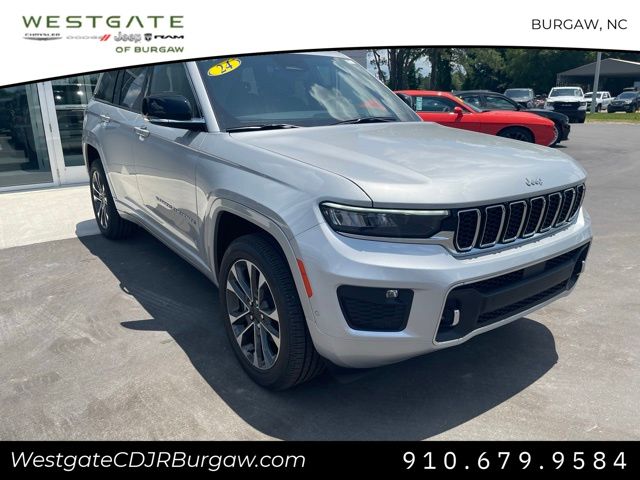 2024 Jeep Grand Cherokee Overland photo 2