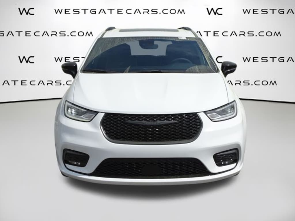 New 2024 Chrysler Pacifica LIMITED Passenger Van