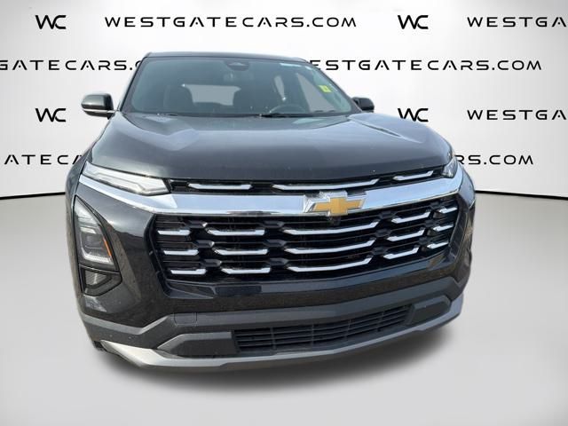 2025 Chevrolet Equinox LT photo 2