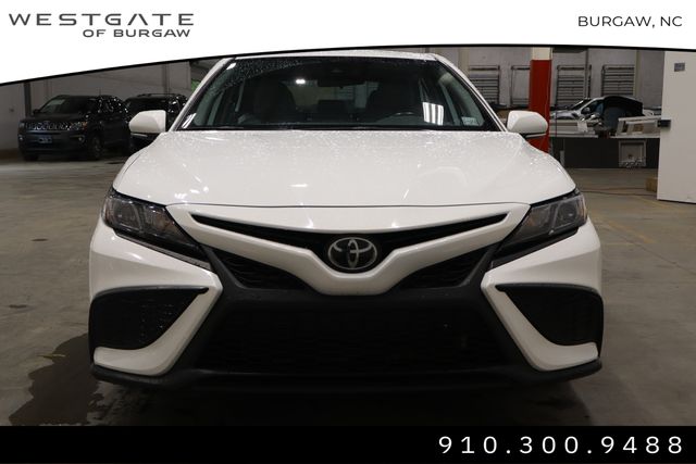 2023 Toyota Camry SE photo 2