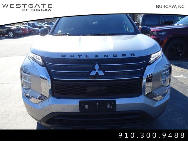 Used 2022 Mitsubishi Outlander SE with VIN JA4J3UA85NZ024511 for sale in Burgaw, NC