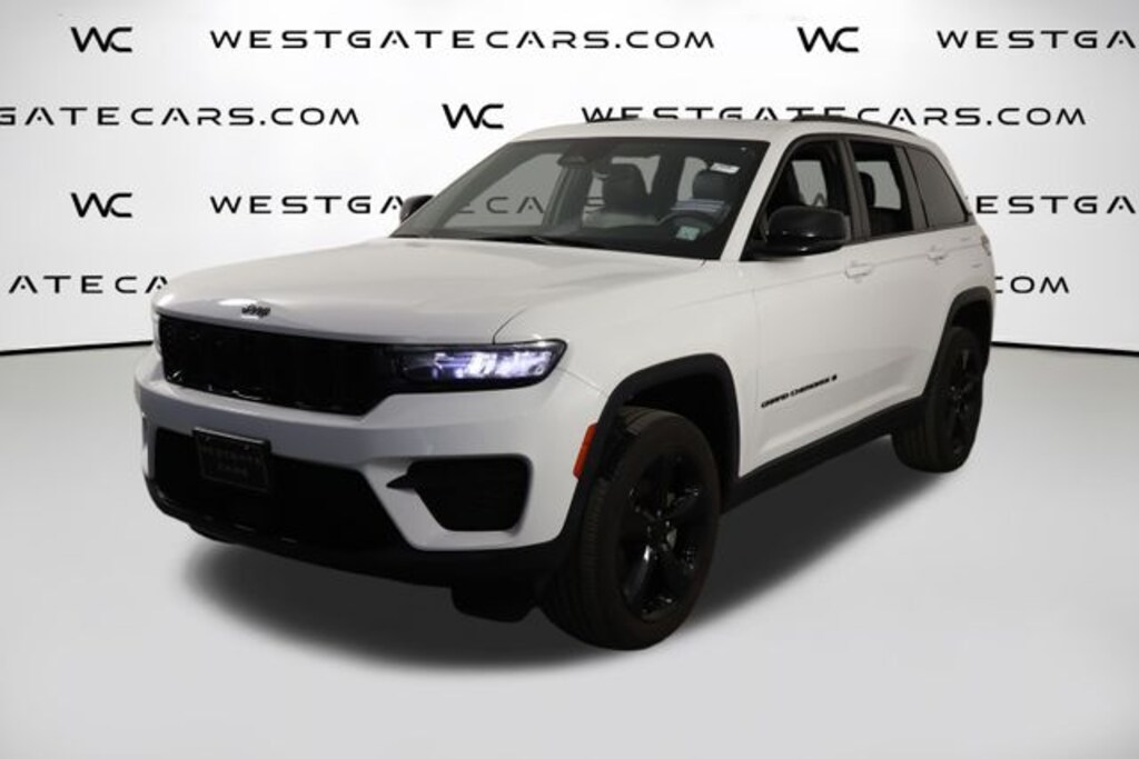 Used 2023 Jeep Grand Cherokee Laredo SUV