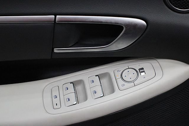 2024 Hyundai Sonata SEL - Photo 17