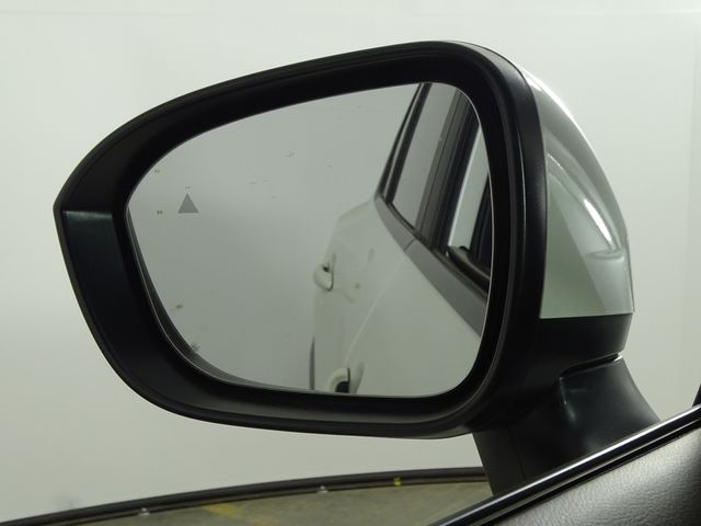 2023 Nissan Rogue SV - Photo 38