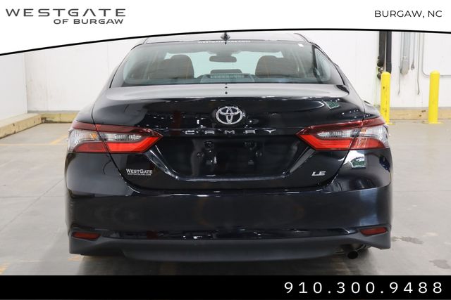 2022 Toyota Camry LE photo 4