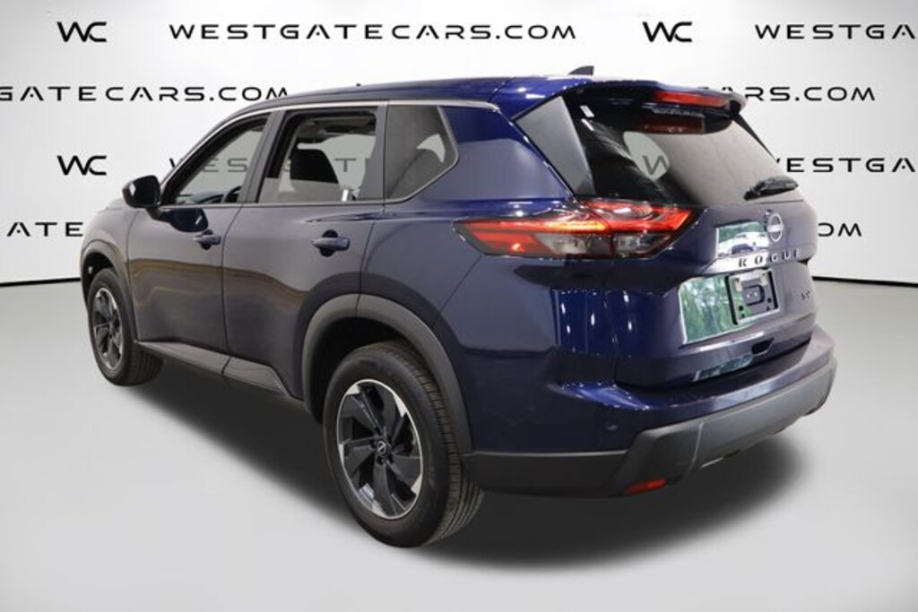 Used 2024 Nissan Rogue SV SUV