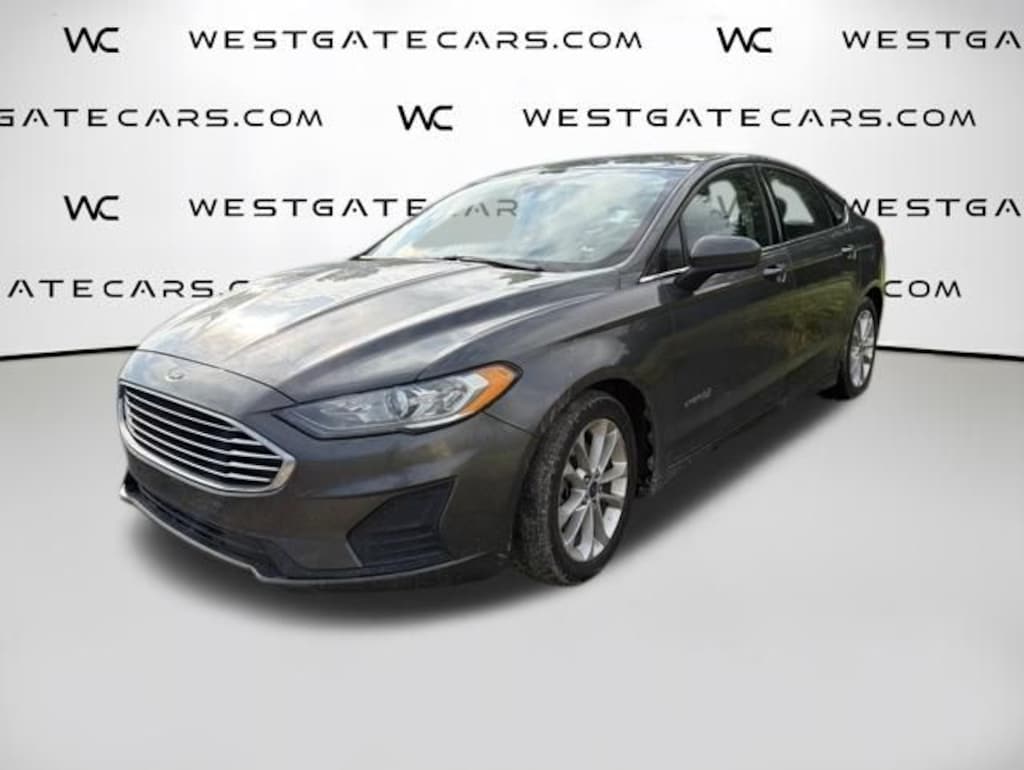 Used 2019 Ford Fusion Hybrid SE Sedan