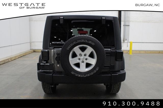 2017 Jeep Wrangler Unlimited Sport photo 4