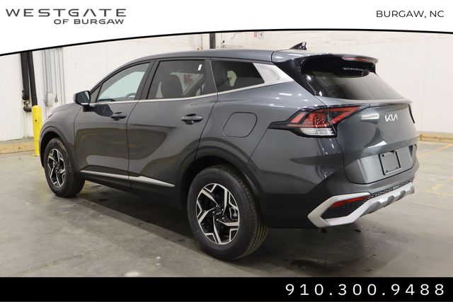 2023 Kia Sportage LX photo 3
