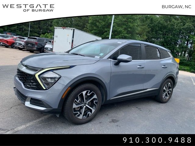 2023 Kia Sportage EX photo 3