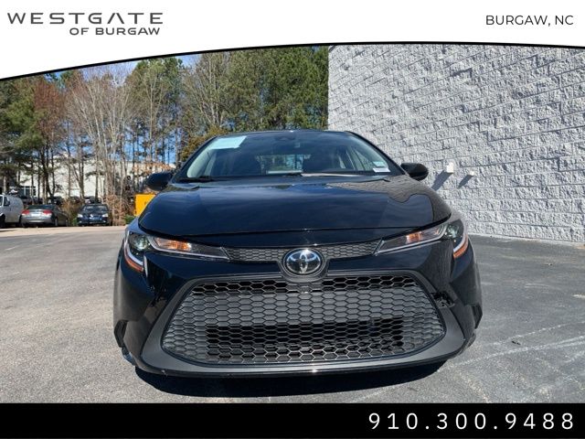 Used 2021 Toyota Corolla LE with VIN JTDVPMAE6MJ186906 for sale in Burgaw, NC