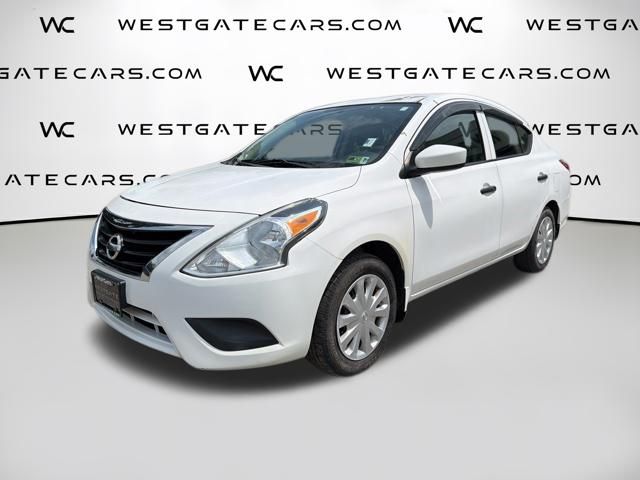 2018 Nissan Versa 1.6 S Plus CVT's photo