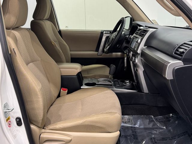 2019 Toyota 4Runner SR5 - Photo 16