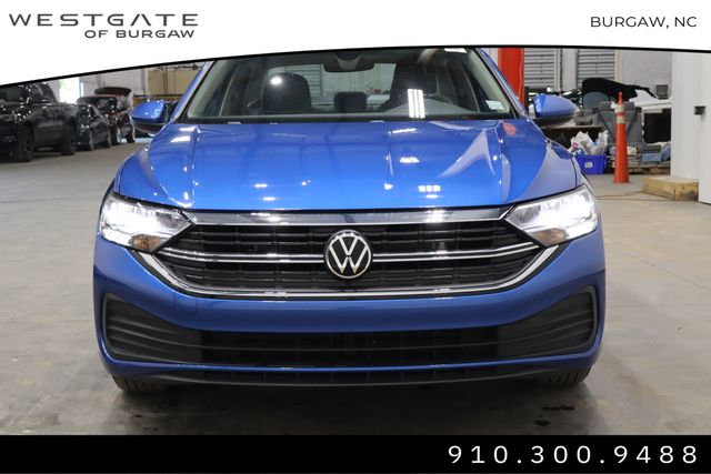 2024 Volkswagen Jetta 1.5T SE photo 2