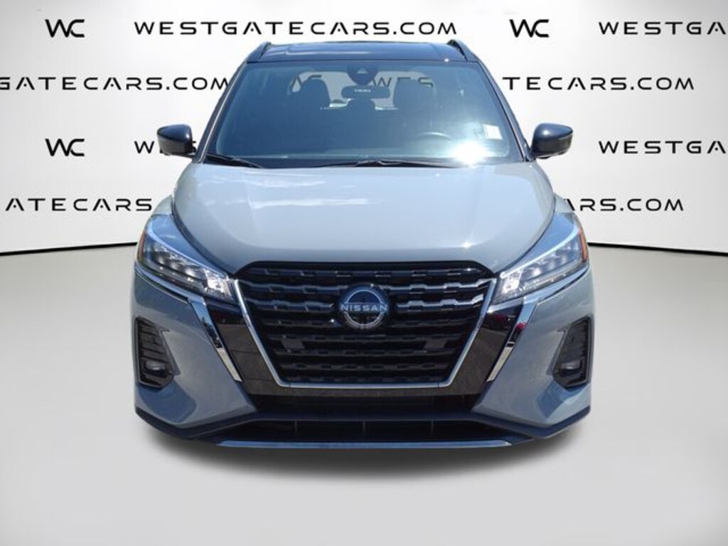 Used 2022 Nissan Kicks SR SUV