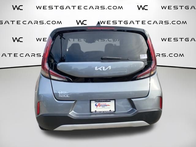 2023 Kia Soul S - Photo 13