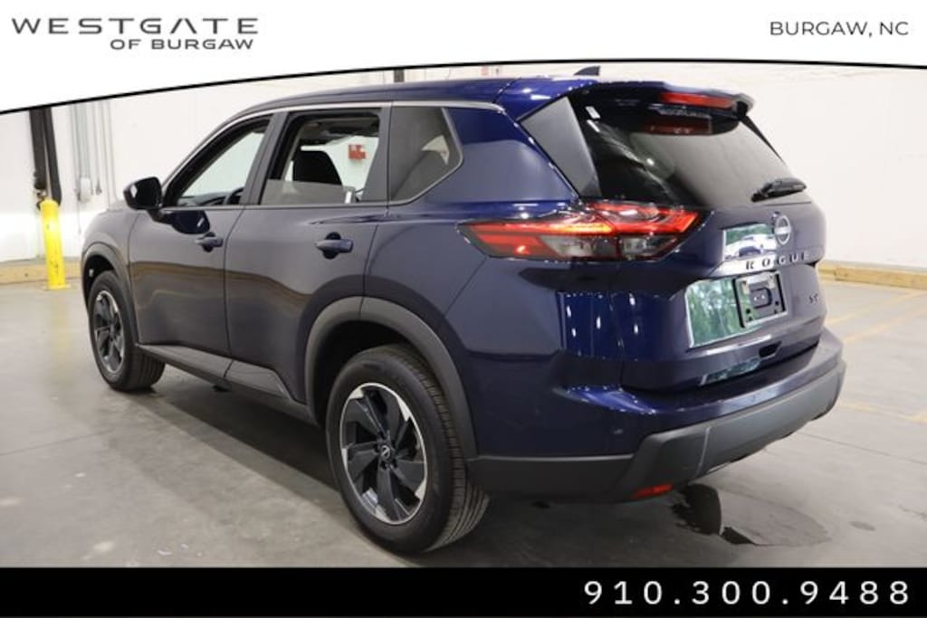 Used 2024 Nissan Rogue SV SUV