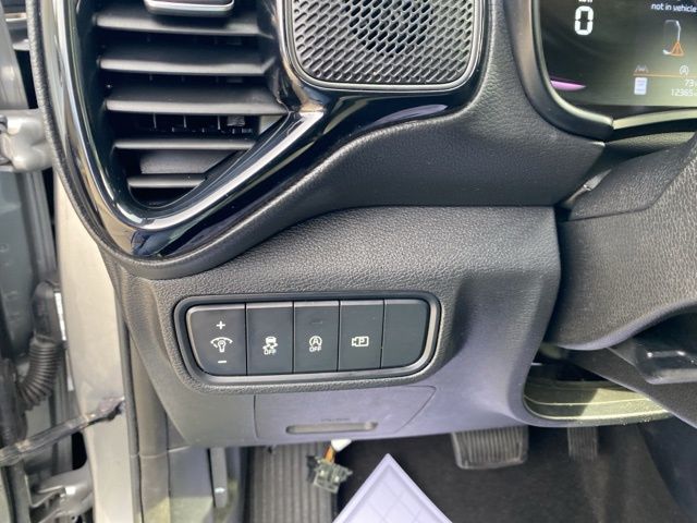 2023 Kia Soul S - Photo 25